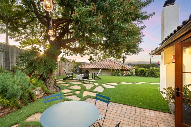 backyard artificial turf ideas