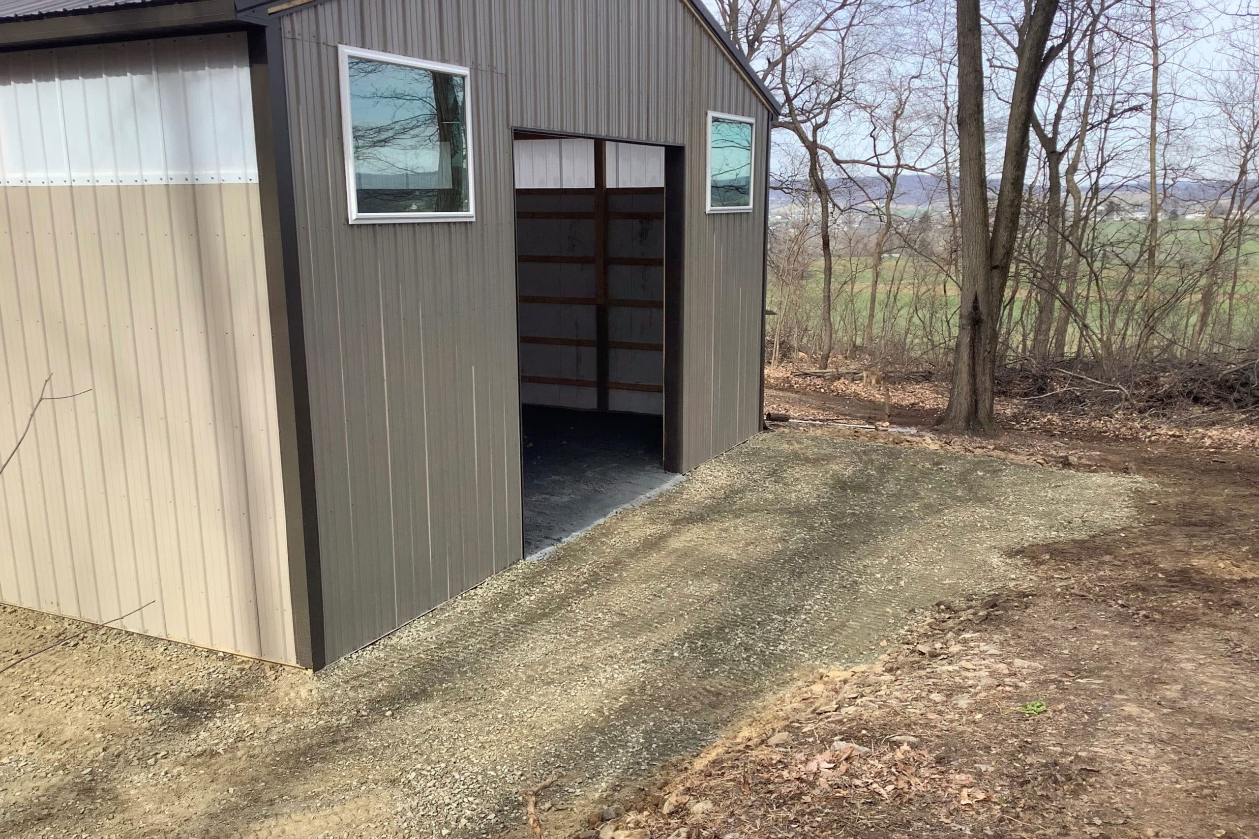 exterior of pole barn for pole barn foundation service in easter US